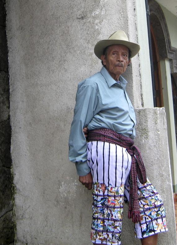 Santiagon  Atitlan citizen - Santiagoo Atitlan typical dress ©2007 Martin Oretsky